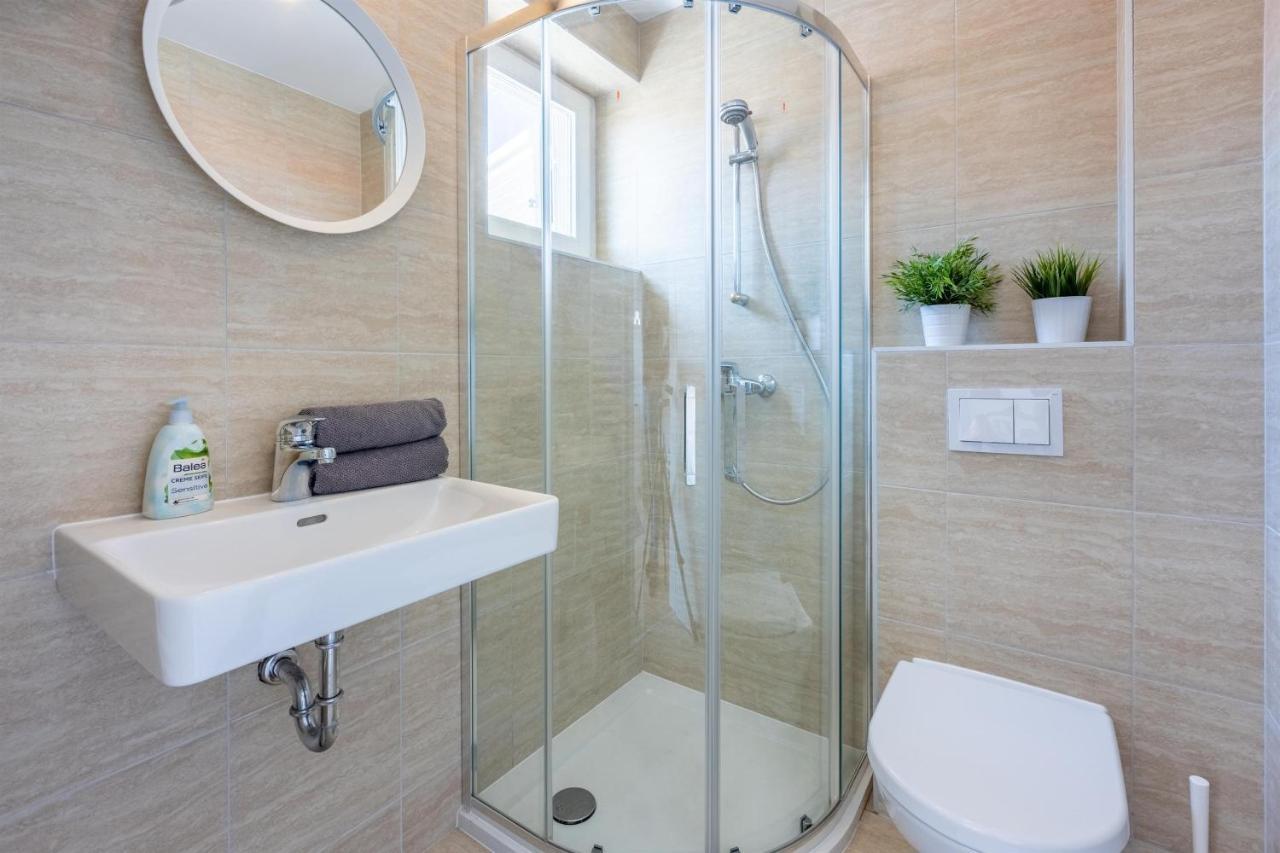 Apartment Vito Njivice Eksteriør billede
